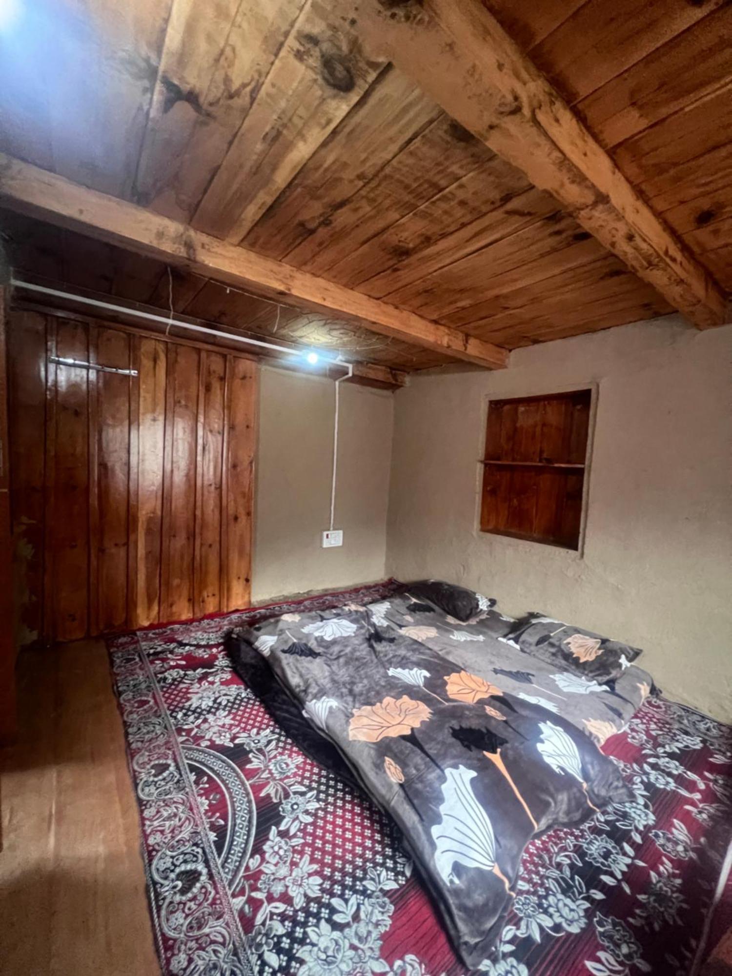 Old Brahma Homestay Kalgha Exterior foto