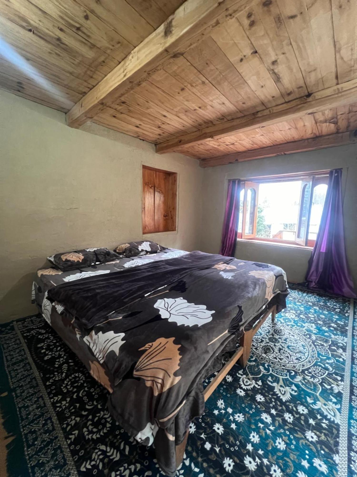 Old Brahma Homestay Kalgha Exterior foto